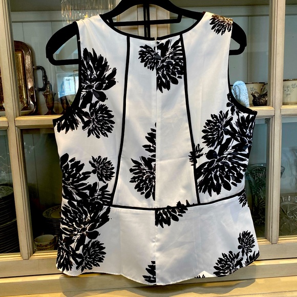 Ann Taylor sleeve peplum blouse - Picture 2 of 2